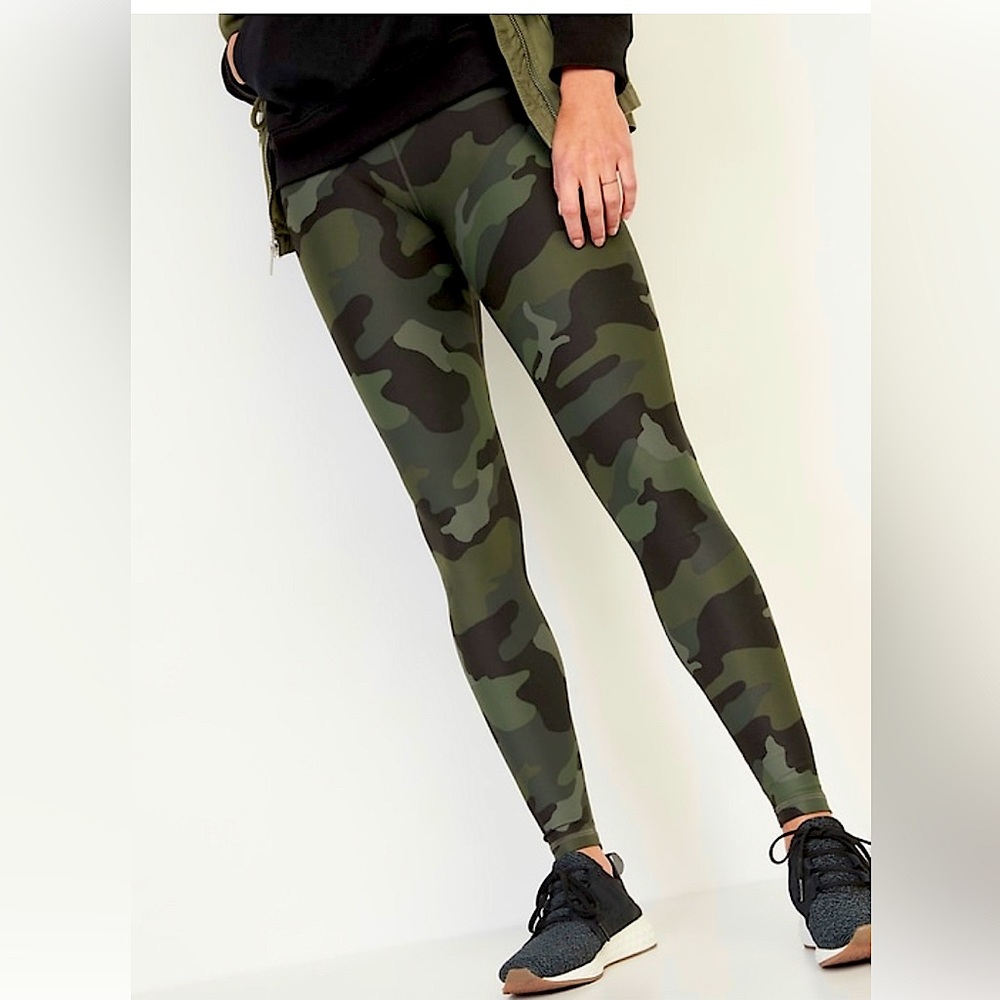 NWOT Extra High Waist PowerSoft Hidden-Pocket Camo Leggings - Old Navy, Size XS